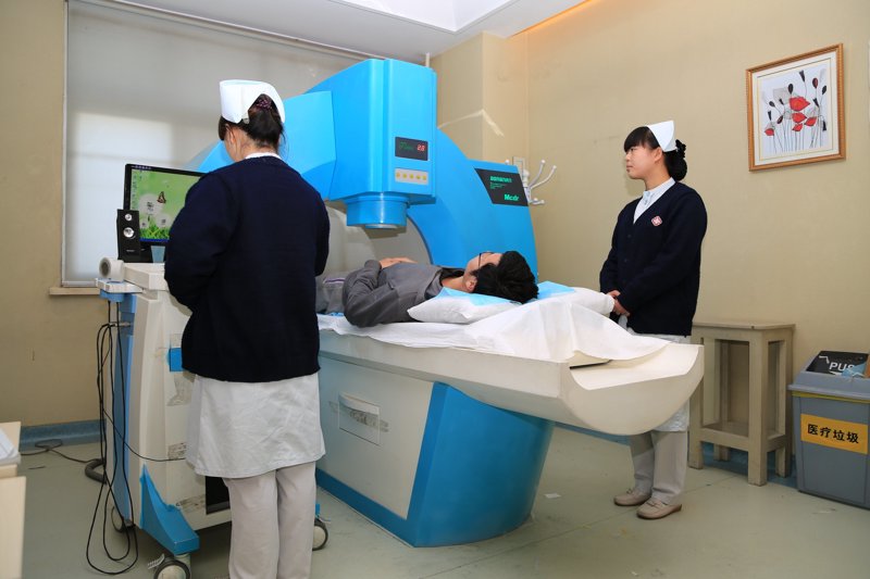 生殖感染治疗的费用因医院、病情和治疗方法的不同而有所差异。为了帮助您更好地了解相关情况，本文将从不同维度进行对比分析。